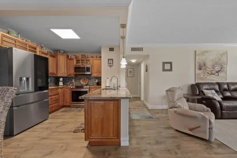 Picture of 4201 S Ocean Boulevard I1, Palm Beach FL 33480