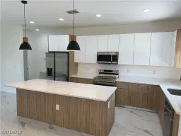 Picture of 1119 Ectone St E, Lehigh Acres, FL 33974