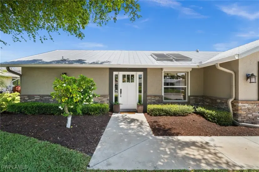 Picture of 9556 Litchfield Ln, Naples FL 34109