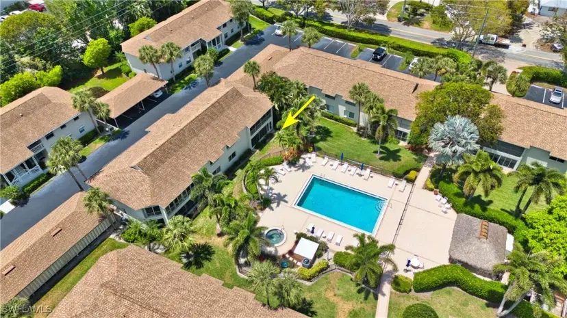 Picture of 3200 Binnacle Dr D1, Naples FL 34103