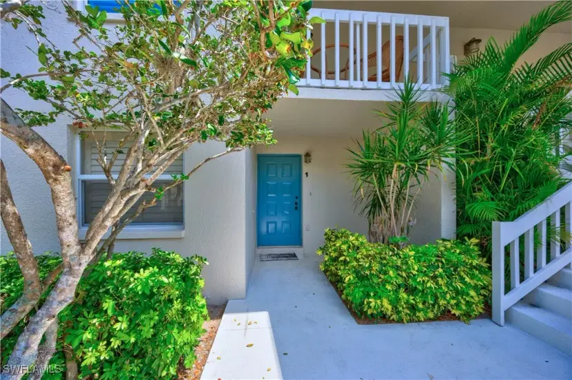 Picture of 3200 Binnacle Dr D1, Naples FL 34103