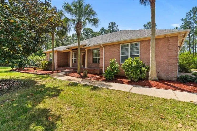 Picture of 9601 Sunnybrook Drive, Navarre FL 32566