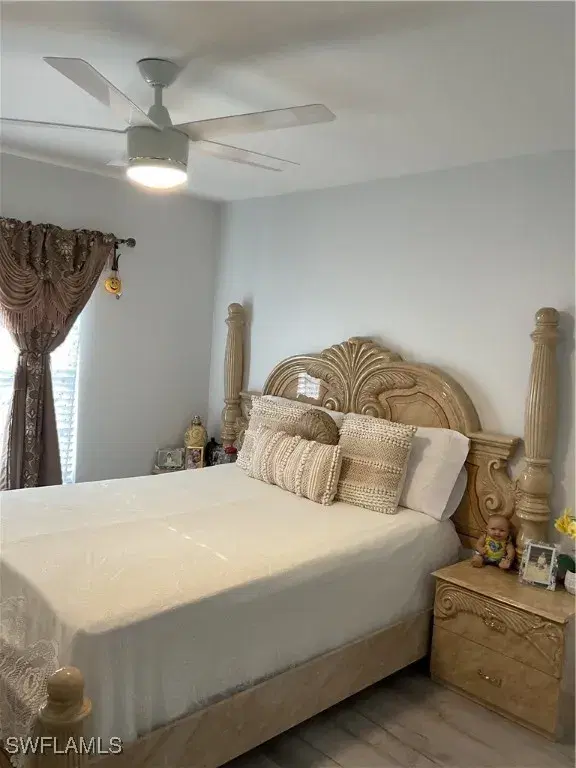 Picture of 1009 NE 5Th Ave, Cape Coral, FL 33909
