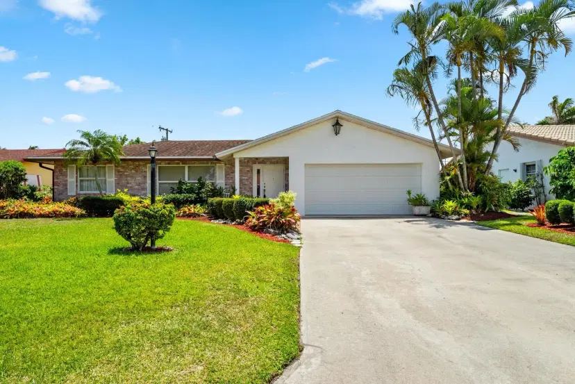 Picture of 1330 SW 27Th Place, Boynton Beach FL 33426