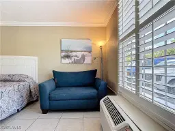 Picture of 2555 Tamiami Trl N 111, Naples, FL 34103
