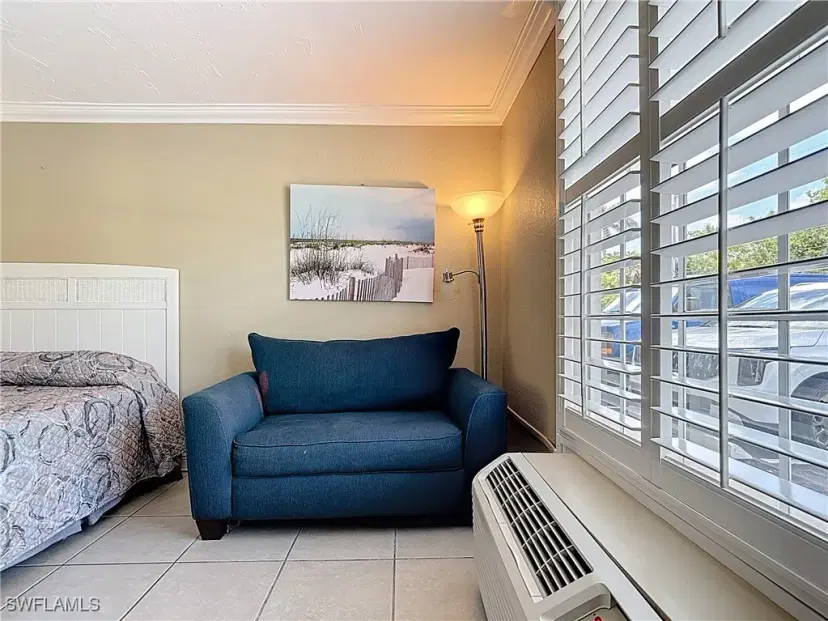 Picture of 2555 Tamiami Trl N 111, Naples FL 34103