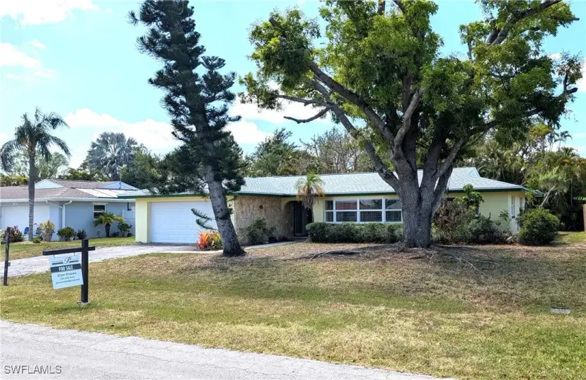 Picture of 1630 S Fountainhead Rd, Fort Myers FL 33919