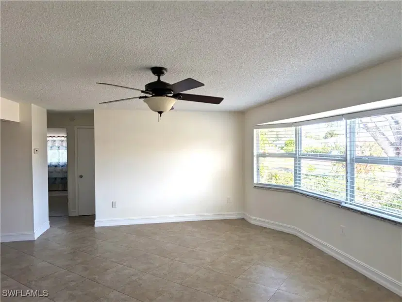 Picture of 1630 S Fountainhead Rd, Fort Myers FL 33919