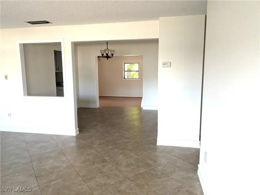 Picture of 1630 S Fountainhead Rd, Fort Myers FL 33919