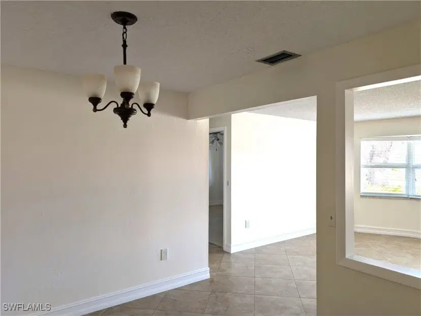 Picture of 1630 S Fountainhead Rd, Fort Myers FL 33919