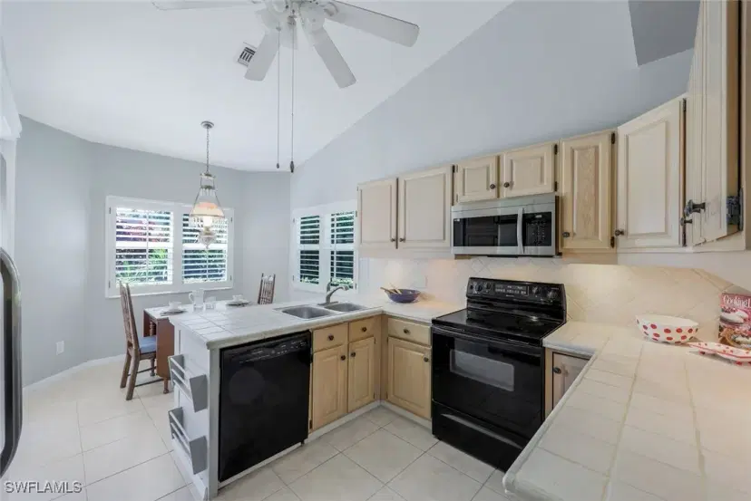 Picture of 27181 Kindlewood Ln, Bonita Springs FL 34134