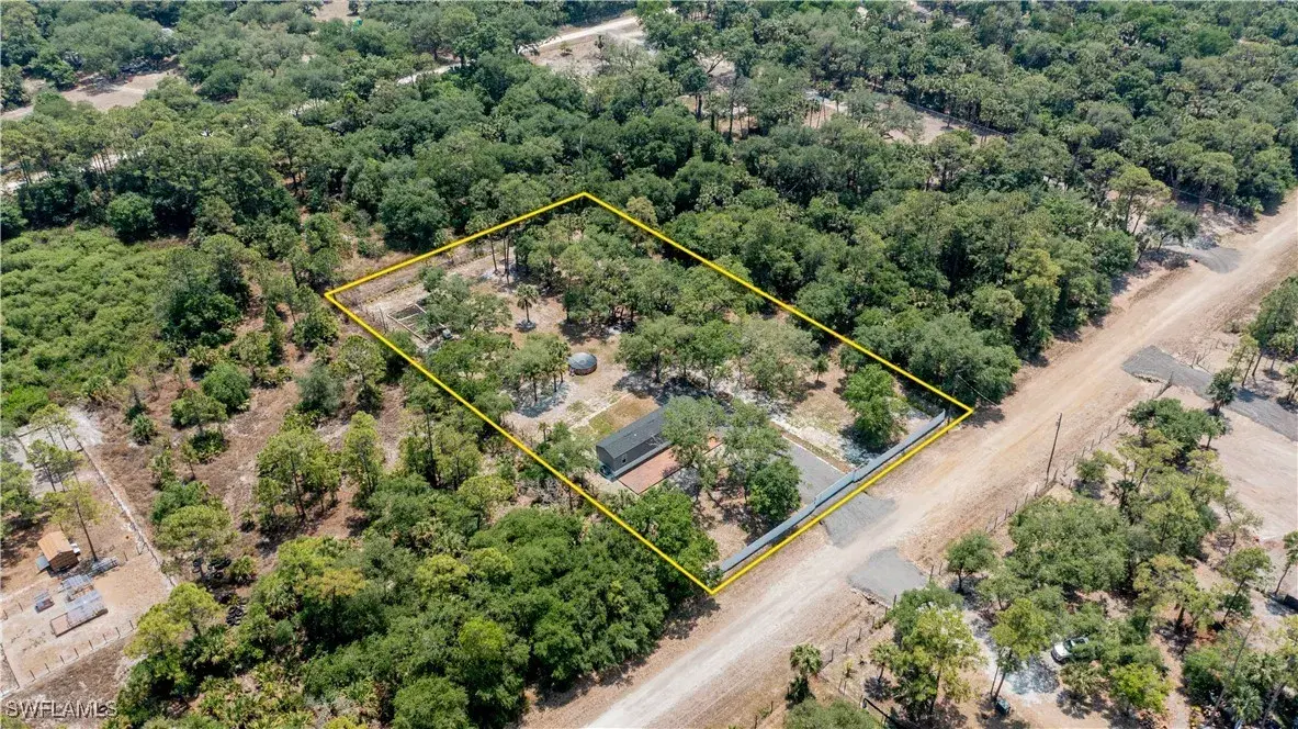 Picture of 545 S Estribo St, Clewiston, FL 33440