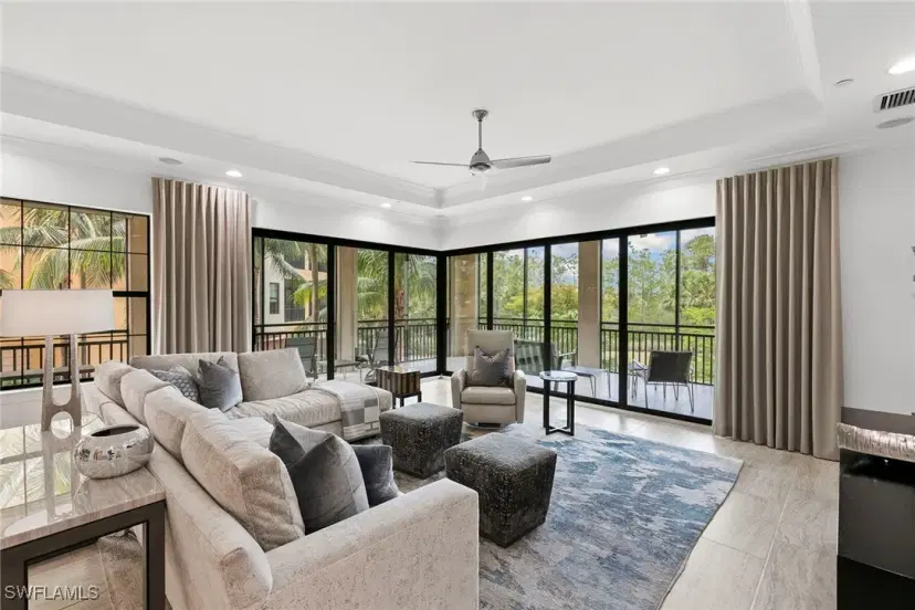 Picture of 2733 Tiburon Blvd E 102, Naples FL 34109