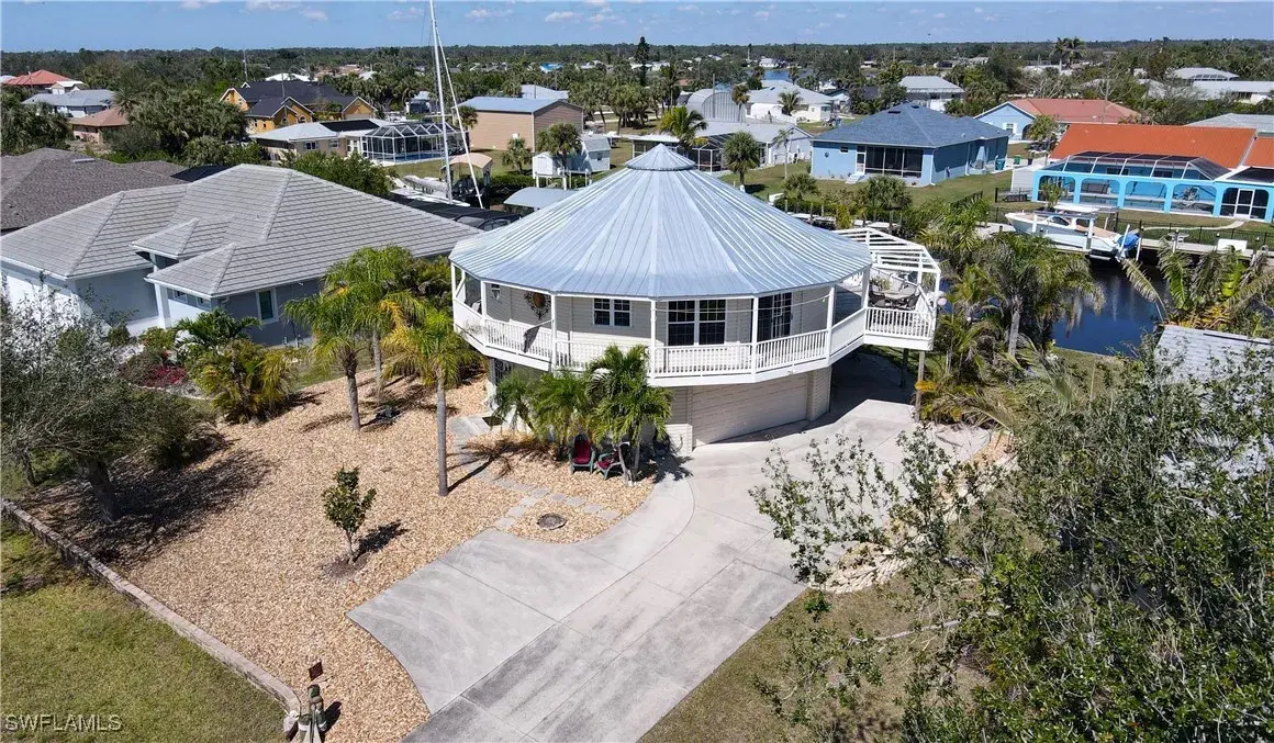 Picture of 19170 Aviation Ct, Port Charlotte, FL 33948
