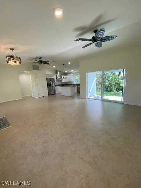 Picture of 200 Cays Dr, Naples FL 34114