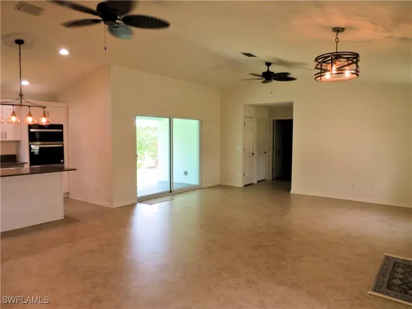 Picture of 200 Cays Dr, Naples FL 34114