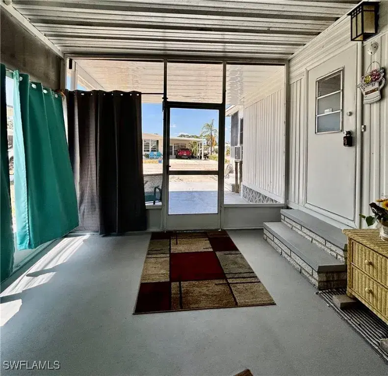 Picture of 730 Knotty Pine Cir, North Fort Myers FL 33917