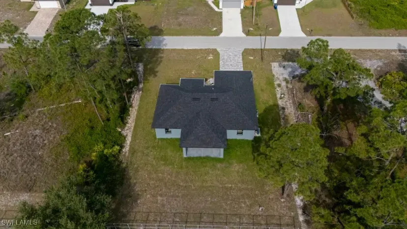Picture of 509 Cottonwood Ave S, Lehigh Acres FL 33974