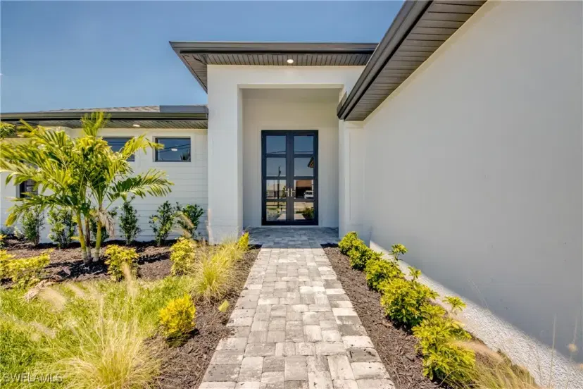 Picture of 10 NW 13Th Pl, Cape Coral FL 33993