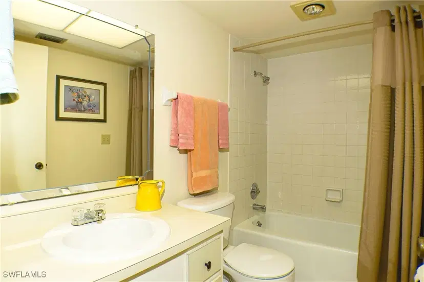 Picture of 7116 Lakeridge Ct 103, Fort Myers FL 33907