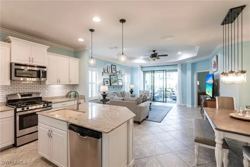 Picture of 4565 Waterscape Ln, Fort Myers FL 33966