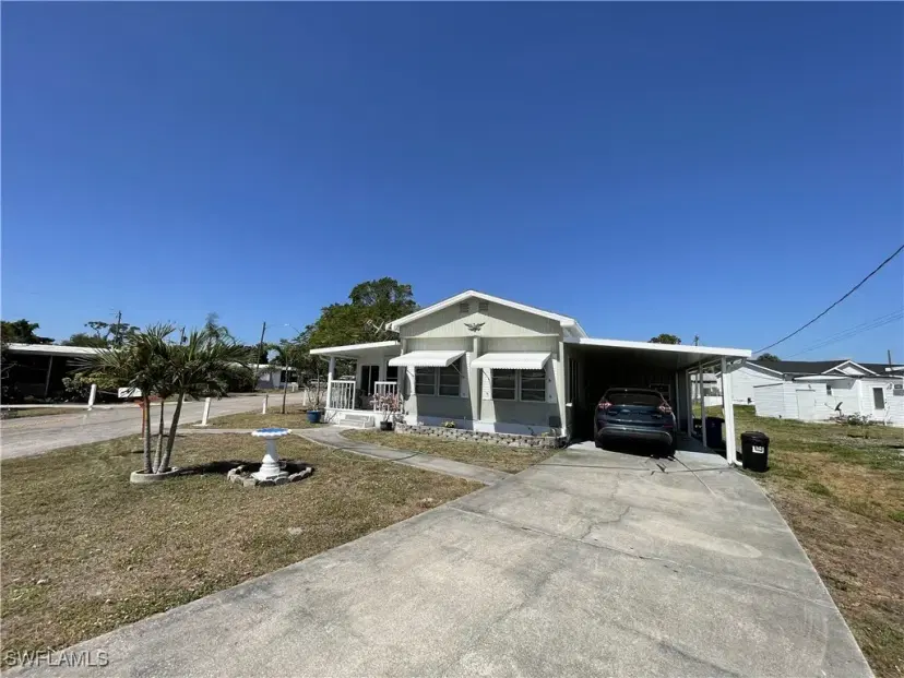 Picture of 123 Flame Ln, North Fort Myers, FL 33917