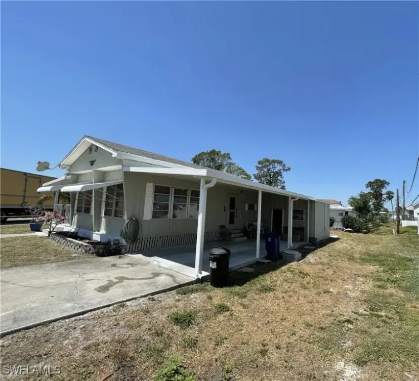 Picture of 123 Flame Ln, North Fort Myers, FL 33917