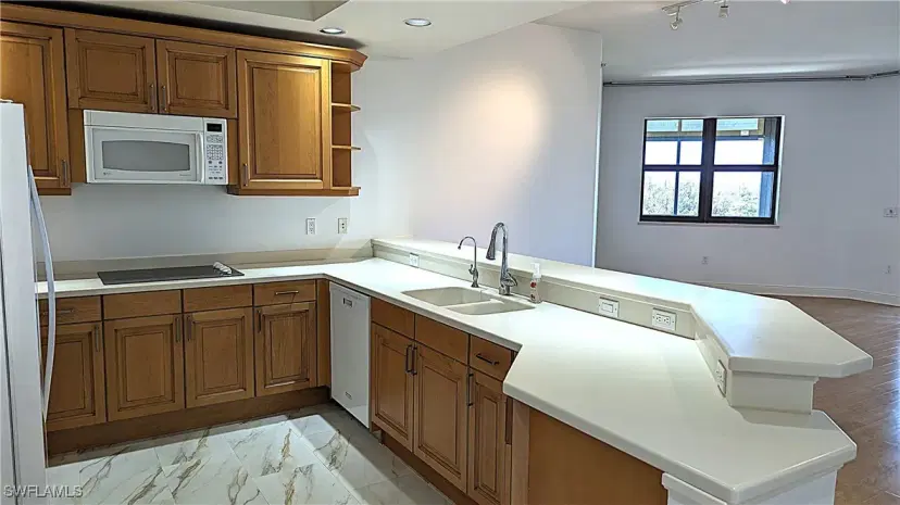 Picture of 14380 Riva Del Lago Dr 803, Fort Myers FL 33907