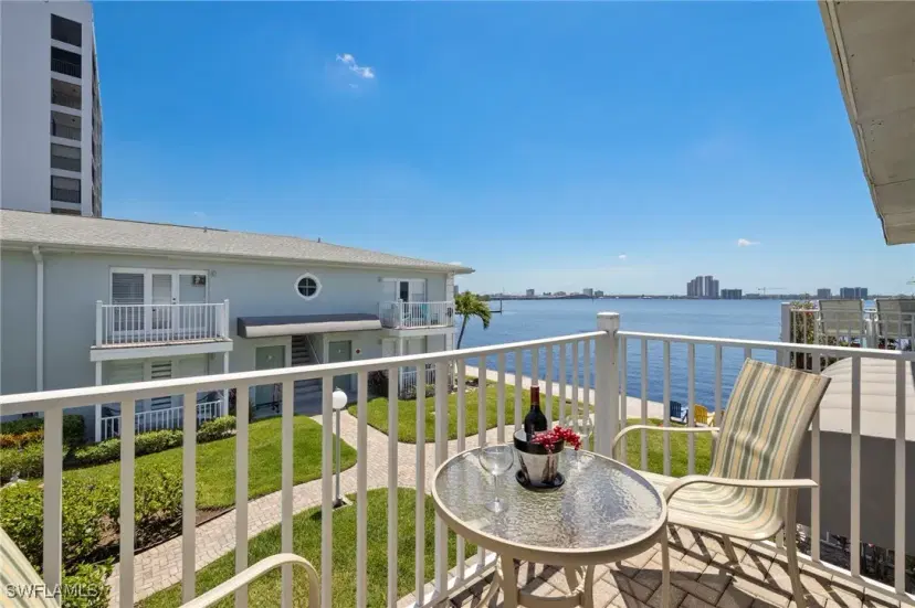 Picture of 3330 N Key Dr 6, North Fort Myers FL 33903
