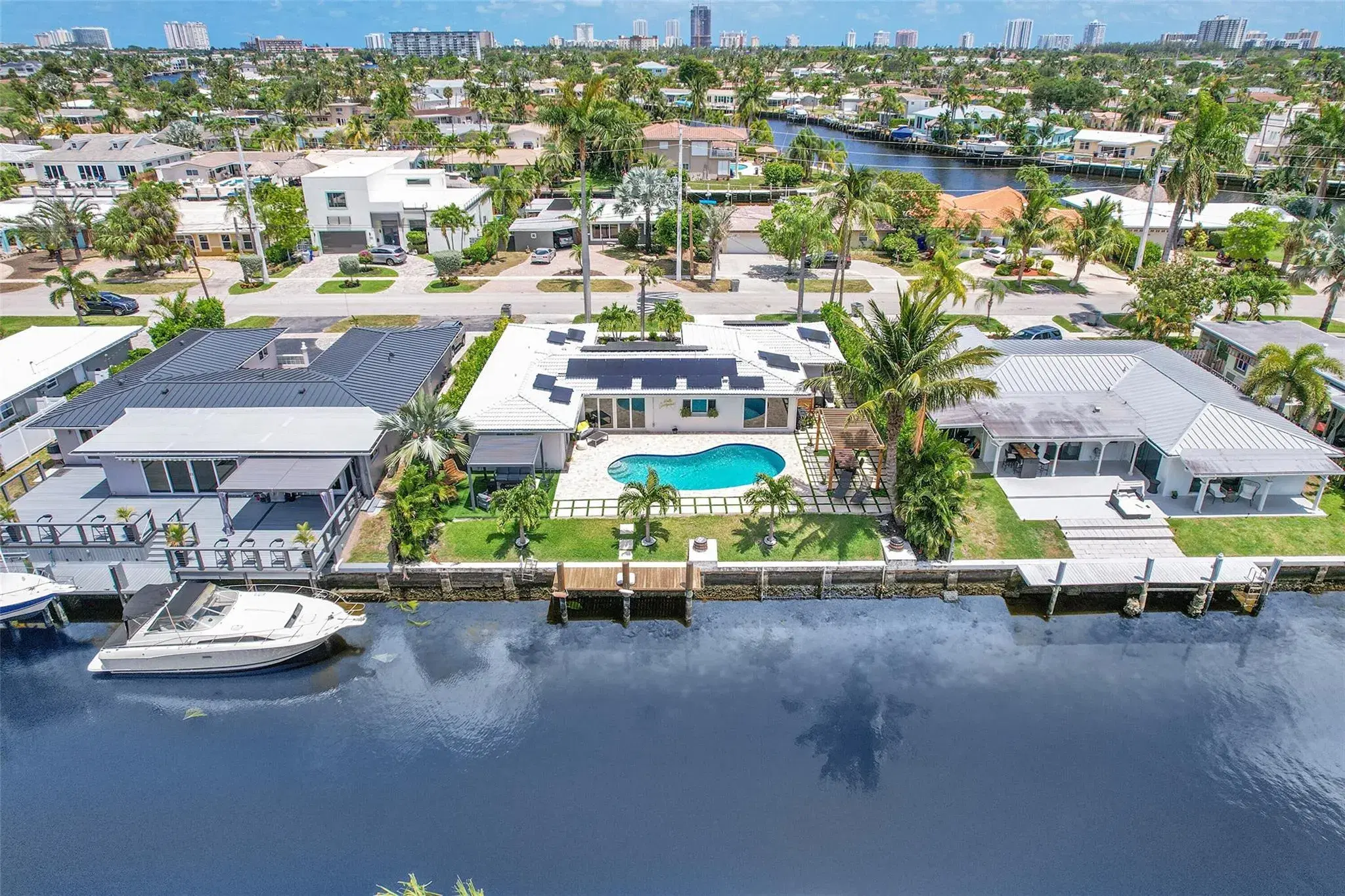 Picture of 931 SE 5Th Ave, Pompano Beach, FL 33060