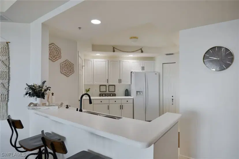 Picture of 2743 1St St 2001, Fort Myers FL 33916