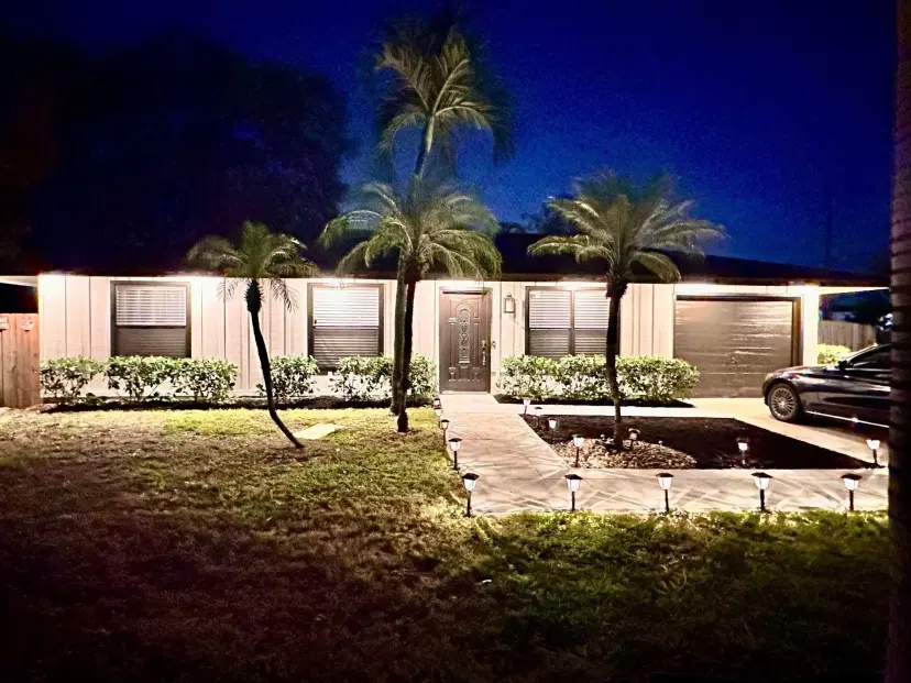 Picture of 3390 Artesian Dr, Lake Worth FL 33462