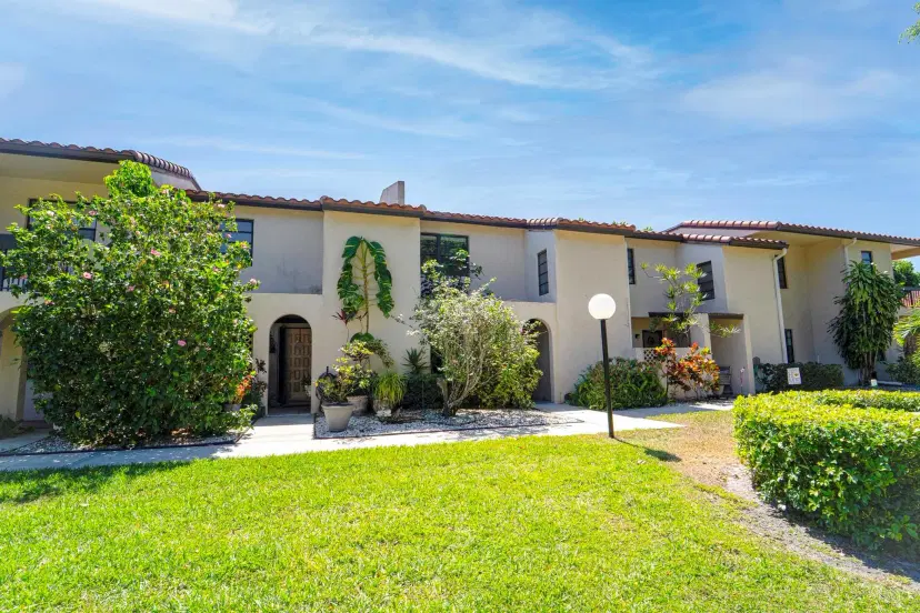 Picture of 21476 Juego Circle 8D, Boca Raton FL 33433