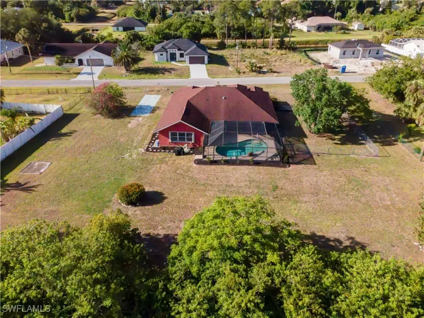Picture of 1435 Graham Cir, Lehigh Acres, FL 33936
