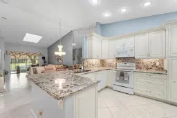 Picture of 6339 Mill Pointe Circle, Delray Beach, FL 33484