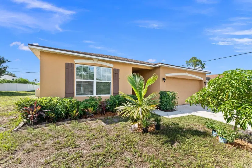Picture of 950 SW Longfellow Road, Port St Lucie FL 34953