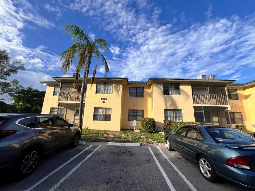 Picture of 2323 Linton Ridge Circle D12, Delray Beach, FL 33444