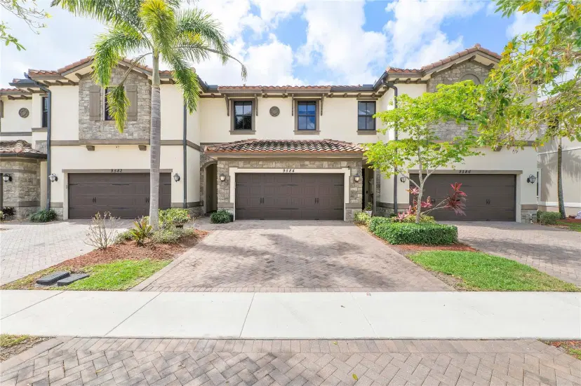 Picture of 9584 S Town Parc Cir S 0, Parkland FL 33076