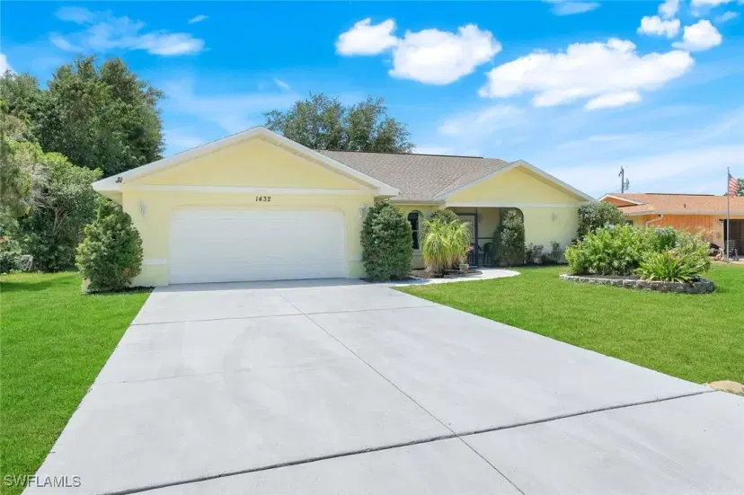 Picture of 1432 SE 33Rd Ter, Cape Coral FL 33904