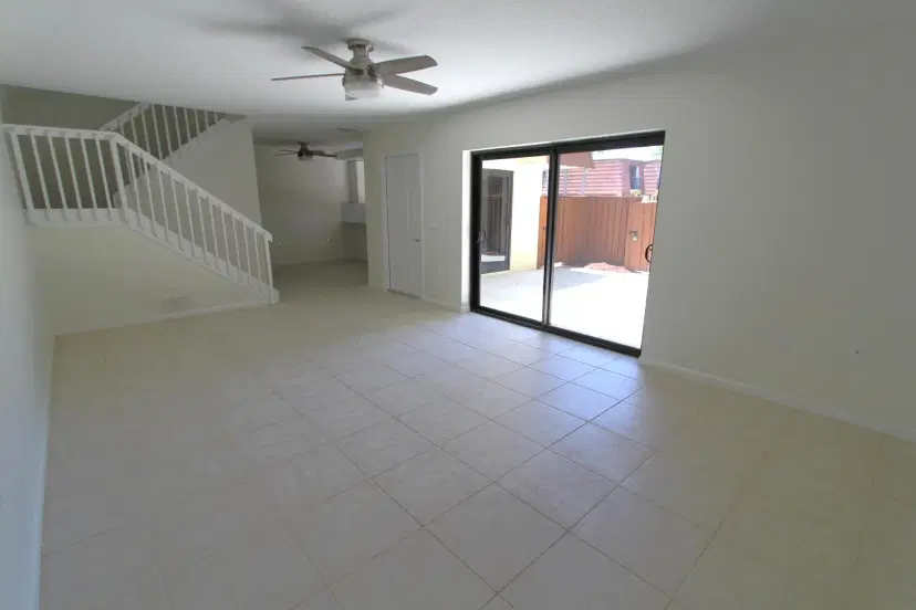 Picture of 404 Live Oak Lane, Boynton Beach, FL 33436
