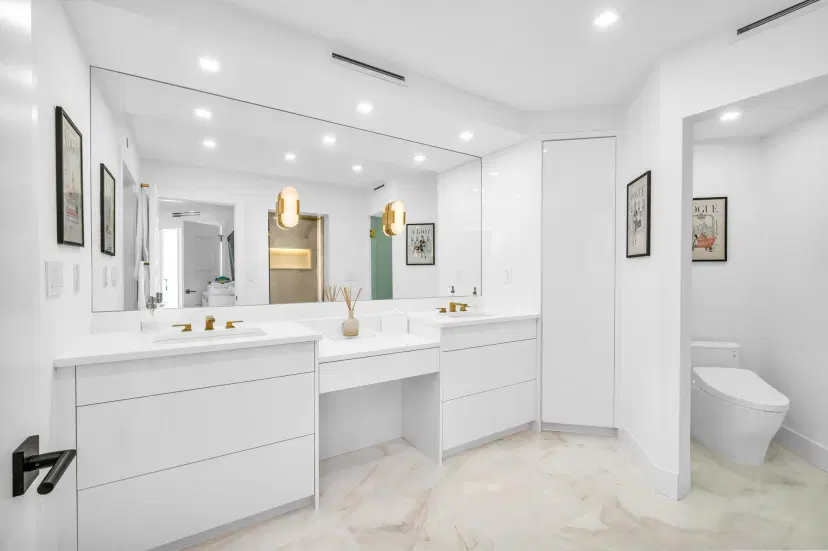 Picture of 120 SE 5Th Avenue 324, Boca Raton FL 33432