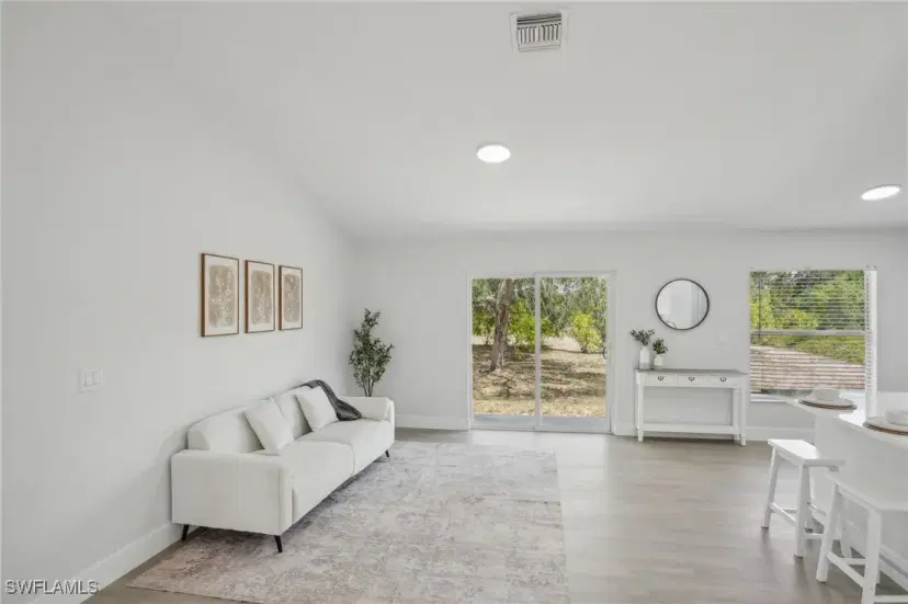 Picture of 406 Leroy Ave, Lehigh Acres FL 33972