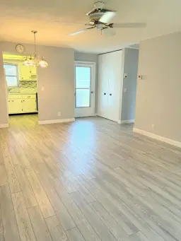 Picture of 2911 Ashley Drive W H, West Palm Beach, FL 33415