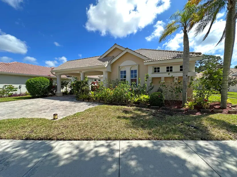 Picture of 573 SW St Kitts Cove, Port St Lucie FL 34986