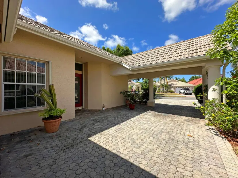 Picture of 573 SW St Kitts Cove, Port St Lucie FL 34986
