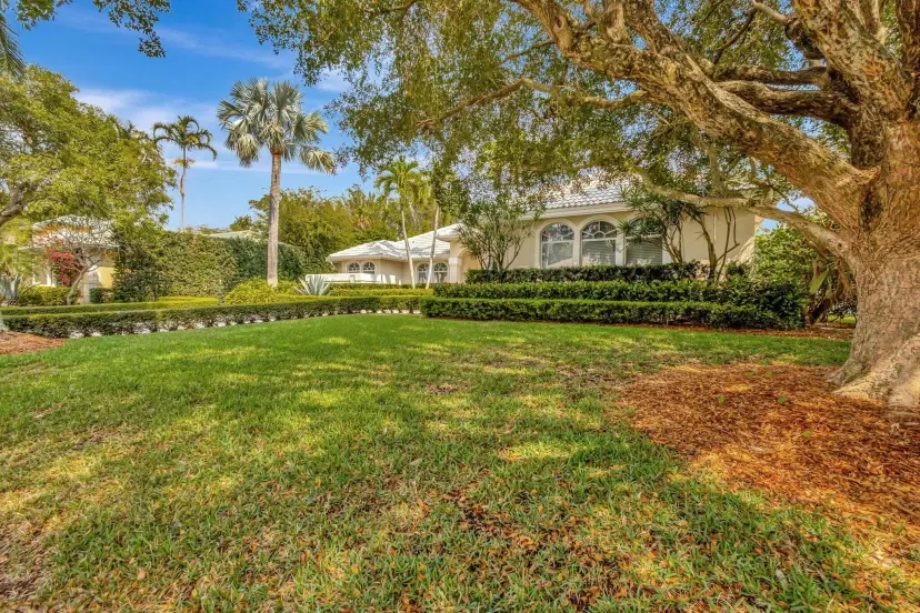 Picture of 2465 Chesapeake Circle, West Palm Beach FL 33409