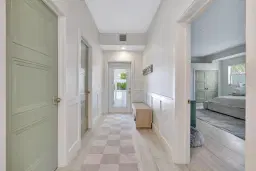 Picture of 102 W Tarpon Lane W, Jupiter, FL 33477