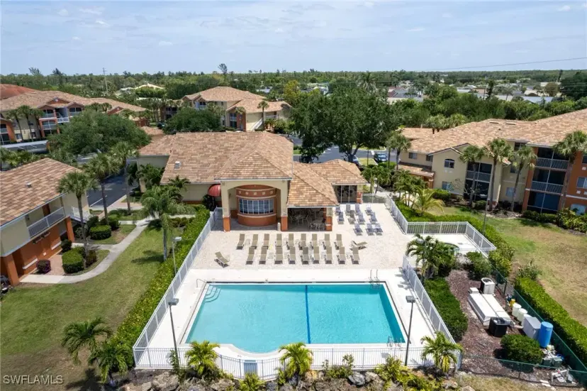 Picture of 6401 Aragon Way 303, Fort Myers FL 33966