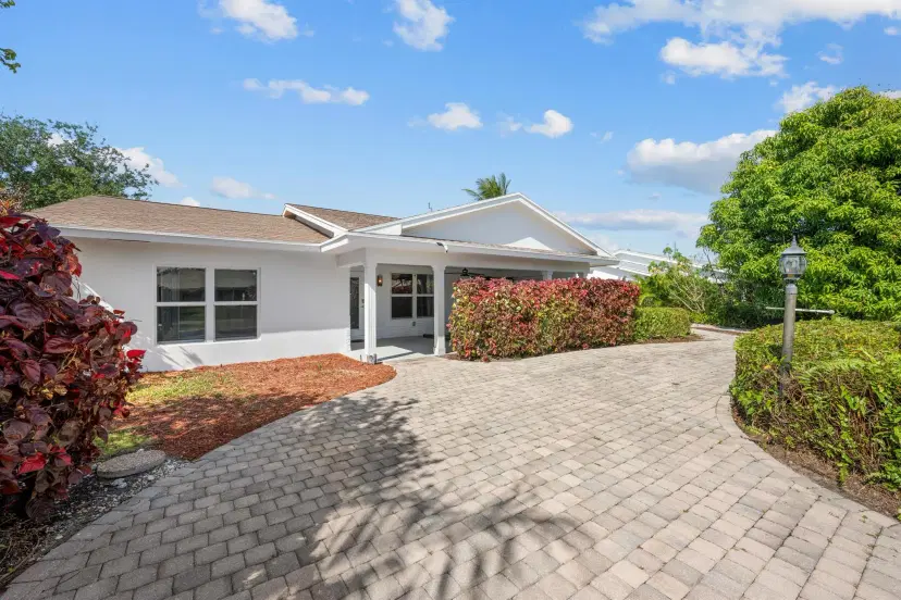 Picture of 729 Heron Drive, Delray Beach FL 33444