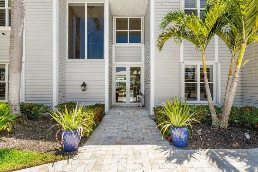 Picture of 910 Jasmine Drive, Delray Beach, FL 33483